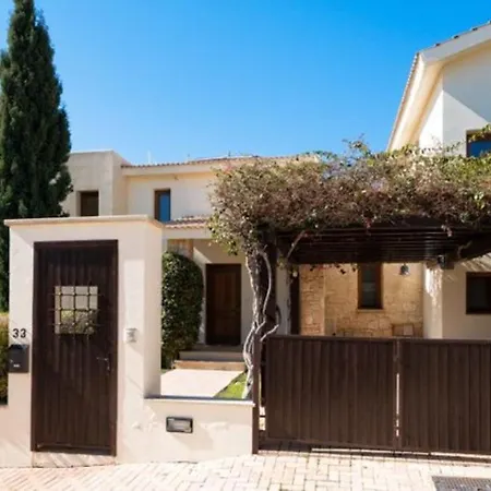 5 Star Villa For Rent In Cyprus, Paphos Villa 1185 *