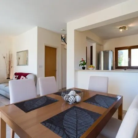 5 Star Villa For Rent In Cyprus, Paphos Villa 1185 * Kouklia