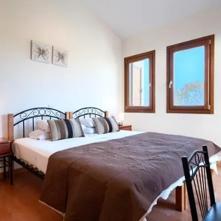 Villa 5 Star Villa For Rent In Cyprus, Paphos Villa 1185 *